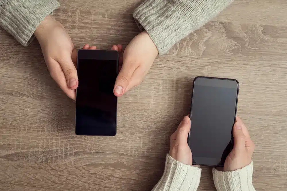 How to Control My Child’s Phone From Another Phone?